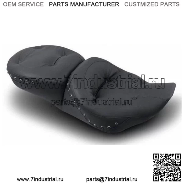 Широкое цельное сиденье Mustang с черными шипами и шипами Regal Seat 1997-2007 Harley Touring (Для: Harley-Davidson)