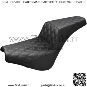 Сиденье Saddlemen Black Step 2 Up с решетчатой строчкой Harley Softail 18+ Street Bob FXST (Для: Harley-Davidson)