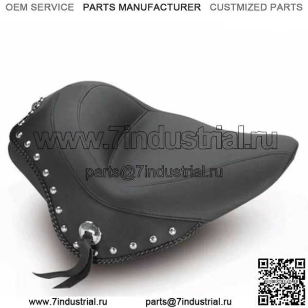Новое сиденье Mustang Touring Solo с широкими хромированными шипами Harley Softail Slim Blackline (для: Harley-Davidson)